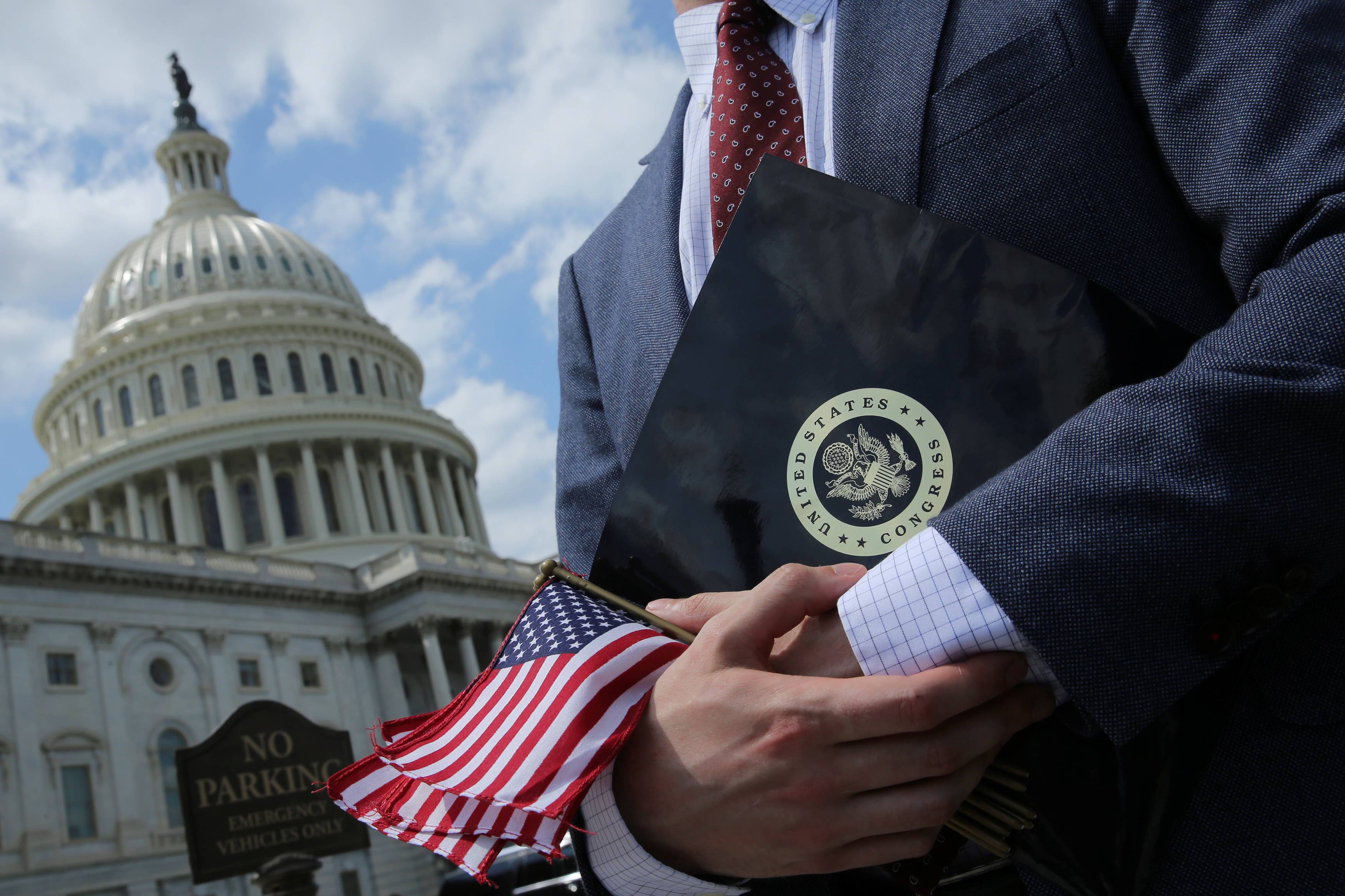 Dette américaine : les Etats-Unis risquent le défaut de paiement dès début juin, avertit le Congrès