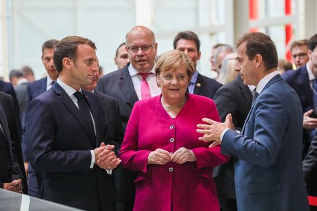 Macron et Merkel  Airbus