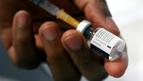 Coronavirus: l'academie de medecine critique la lenteur de la vaccination