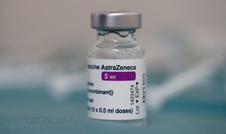 France: l'agence du medicament recommande de continuer de vacciner avec astrazeneca