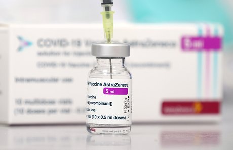Coronavirus: le vaccin d'astrazeneca efficace a 76% selon les resultats actualises d'un essai clinique mene aux usa