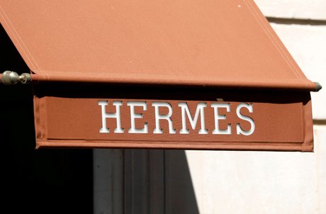 Hermes: fort rebond des ventes en chine, la rentabilite a un niveau record