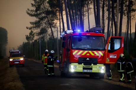 France: renforts europeens contre les incendies, l'executif va agir sur tous les fronts