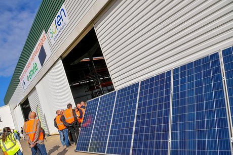 Usine de recyclage de panneaux photovoltaïques