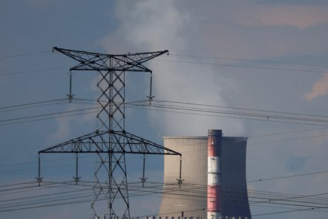 Des lignes electriques devant la centrale d'edf a bouchain en france