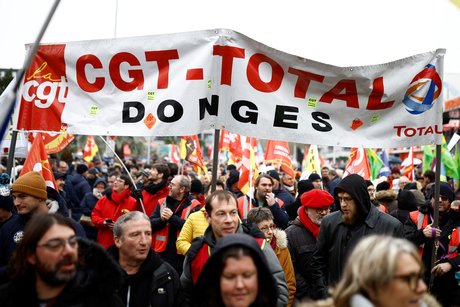 grève, manifestation, Donges, réforme des retraites 19 janvier