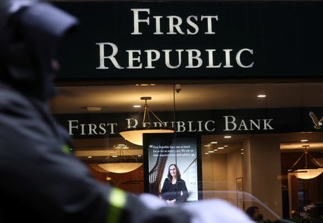 Une succursale de la first republic bank a midtown manhattan a new york