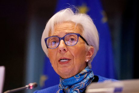 La presidente de la bce, christine lagarde, devant la commission des affaires economiques et monetaires du parlement europeen, a bruxelles
