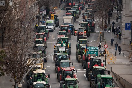 Photo des agriculteurs espagnols qui ont bloque la circulation en espagne