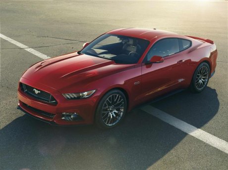 Ford lance la nouvelle Mustang à l'assaut du marché mondial