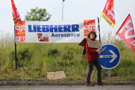 syndicats, François Hollande, Liebherr Aerospace