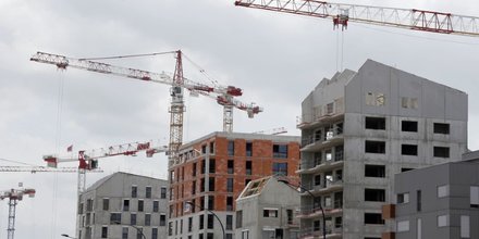 Le projet de loi logement examine par les deputes