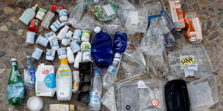 Plastique, recyclé, tri sélectif, consommation domestique, pollution,