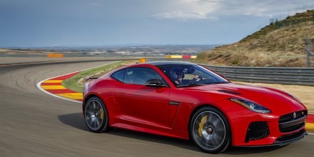 Jaguar F-Type SVR
