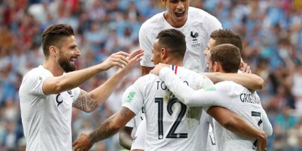 Football: la france dans le dernier carre de la coupe du monde