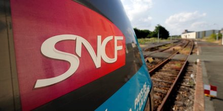 La sncf prevoit un trafic normal jeudi malgre une greve