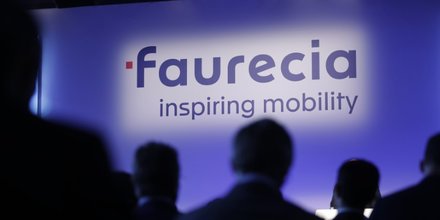 Faurecia veut racheter le solde du capital de parrot automotive