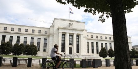 La fed suggere qu'une hausse des taux est imminente
