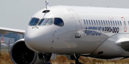 Airbus A220