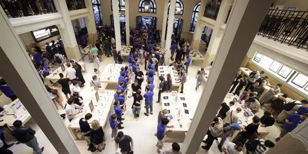 Apple Store, Opéra,