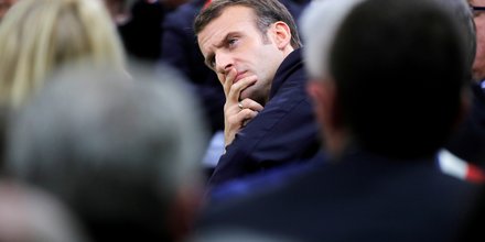 Macron promet de debattre dans toutes les regions metropolitaines