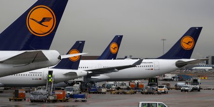Lufthansa avertit sur son benefice, invoque la concurrence tarifaire