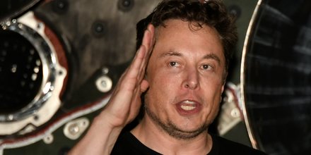 Tesla: le doj enquete sur les annonces de musk cet ete, selon bloomberg