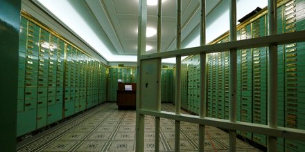 Chambre forte, argent, dollar, euro, billet, monnaie, coffre-fort, banque, Suisse, fisc,