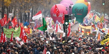 Forte mobilisation en france contre le projet de reforme des retraites