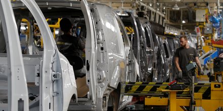 La production industrielle francaise plus forte qu'attendu en octobre