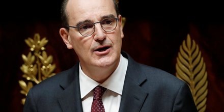 France: la cote de popularite de castex a 55%, macron perd un point