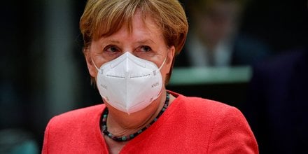 Angela merkel invitee a bregancon le 20 aout, annonce l'elysee