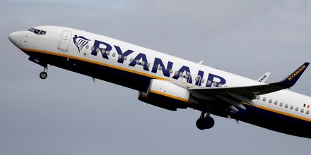 Ryanair abaisse encore sa prevision de trafic annuelle