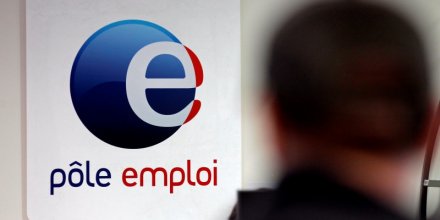 Valls nie tout désaccord avec Hollande sur l'assurance chômage