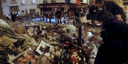 Hommage national aux victimes des attentats de paris le 27 novembre aux invalides
