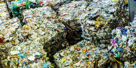 Déchets en papier, recyclage, déchetterie,