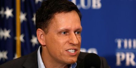 Peter Thiel, capital-risque, Facebook