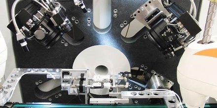 Machine plastronique