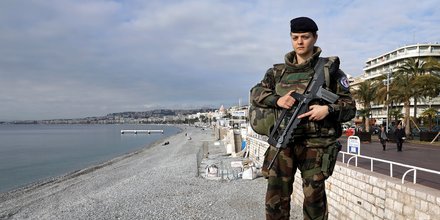 Armée française, femme, militaire, féminisation, égalité, mixité, discrimination,