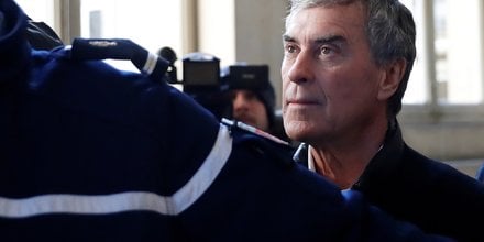 Cahuzac, retraite et paria, a peur d'aller en prison