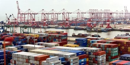 Chine: les exportations augmentent beaucoup plus que prevu