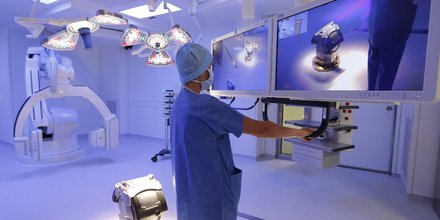 Médecine robot santé chirurgie