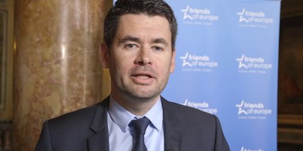 André Loesekrug-Pietri, Jedi, A Capital, armées