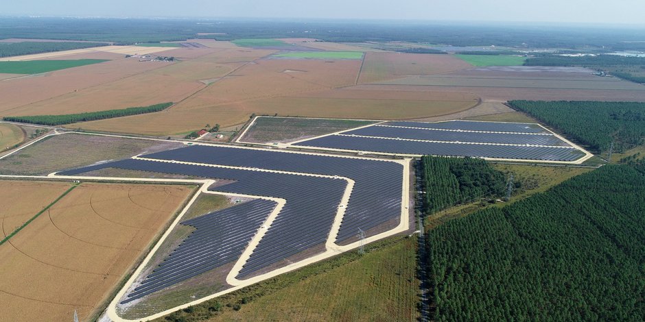 La centrale solaire de Merle-Sud, à Saint-Magne (Gironde).