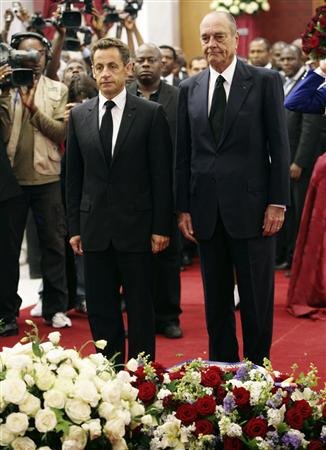Jacques Chirac reste premier