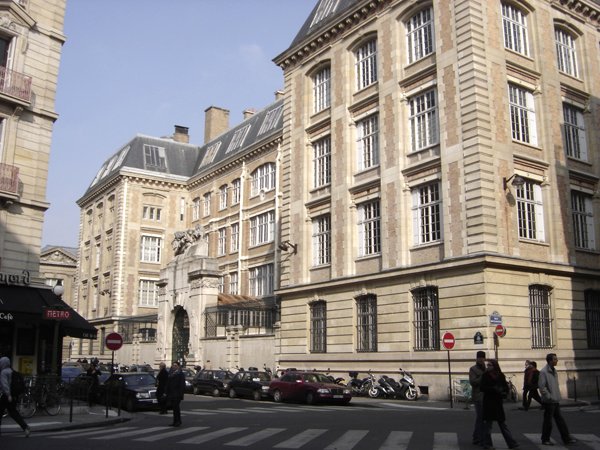 Centrale Paris, la science au profit de l'entreprise