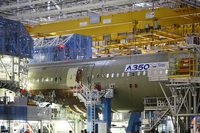 Inauguration de l'usine A350