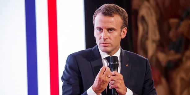 Le président Macron engage la réforme des retraités.