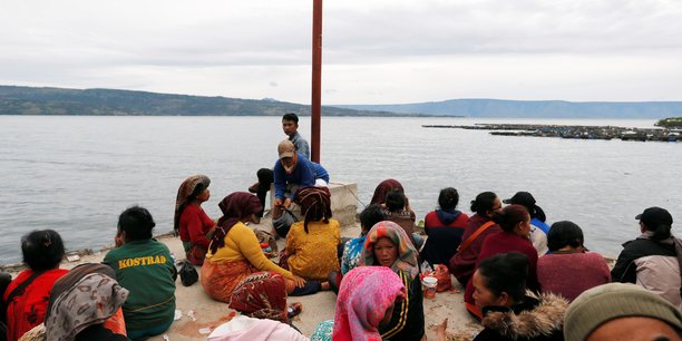 Pres de 200 disparus apres le naufrage d'un ferry en indonesie[reuters.com]