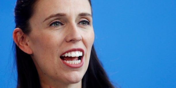 La premiere ministre neo-zelandaise accouche de son premier enfant[reuters.com]